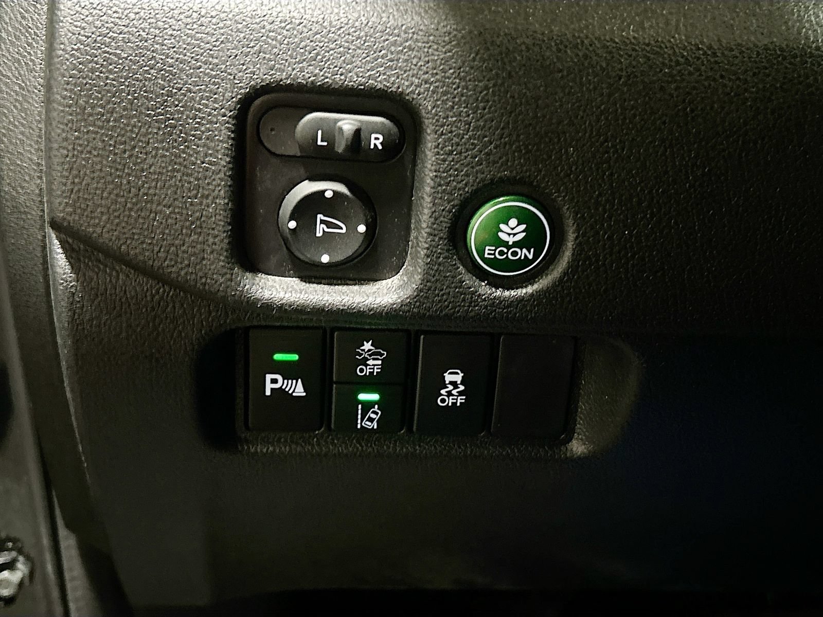 Used 2025 Honda Passport EX-L image 10