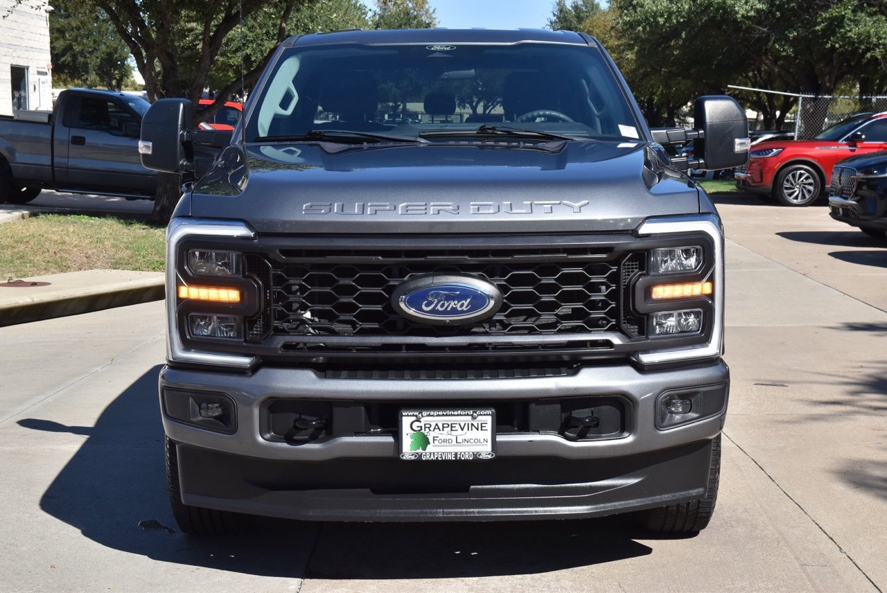 Used 2024 Ford F250 XL w/ STX Appearance Package AWD/4WD image 3