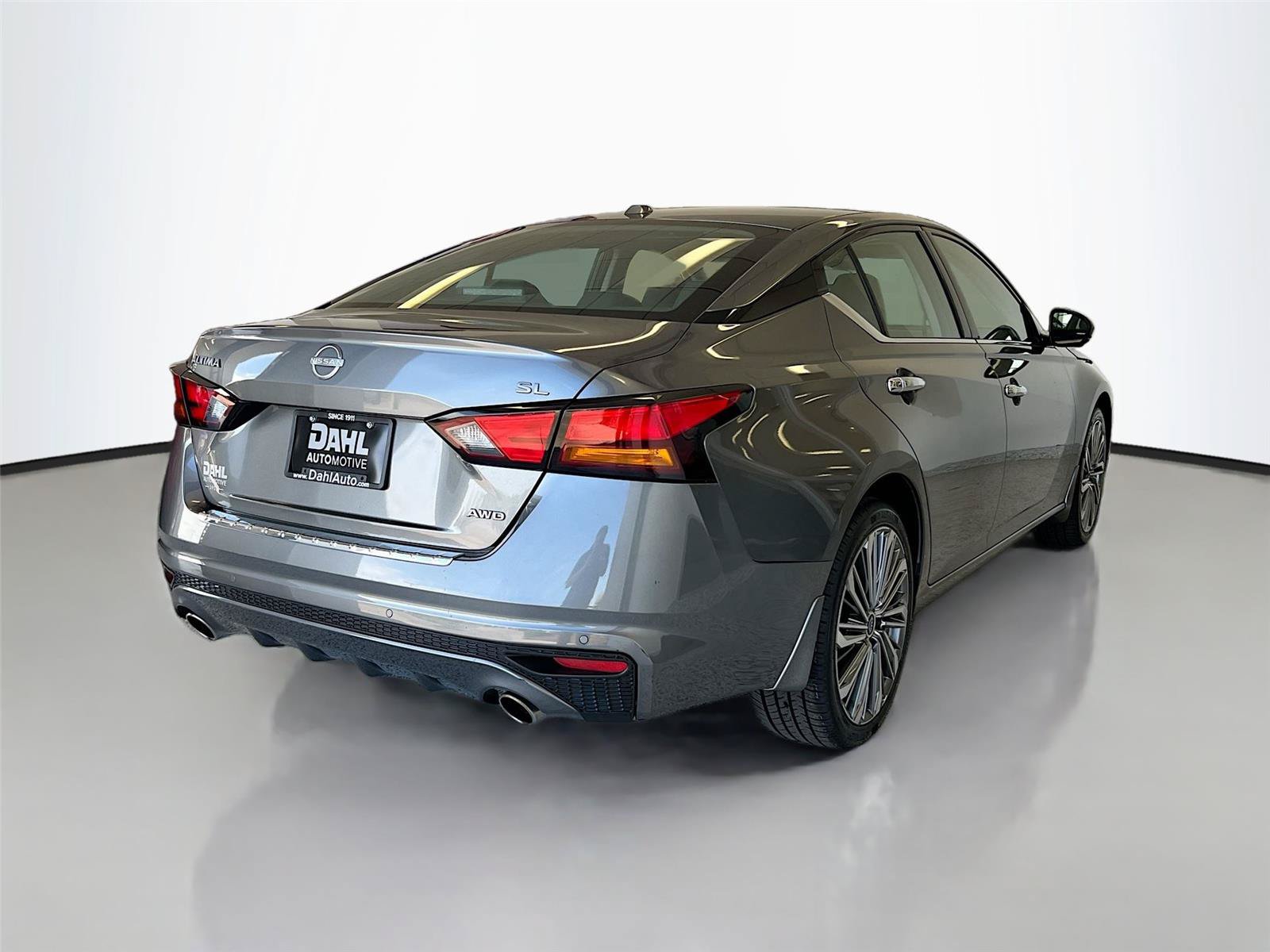 Used 2023 Nissan Altima 2.5 SL AWD/4WD image 13