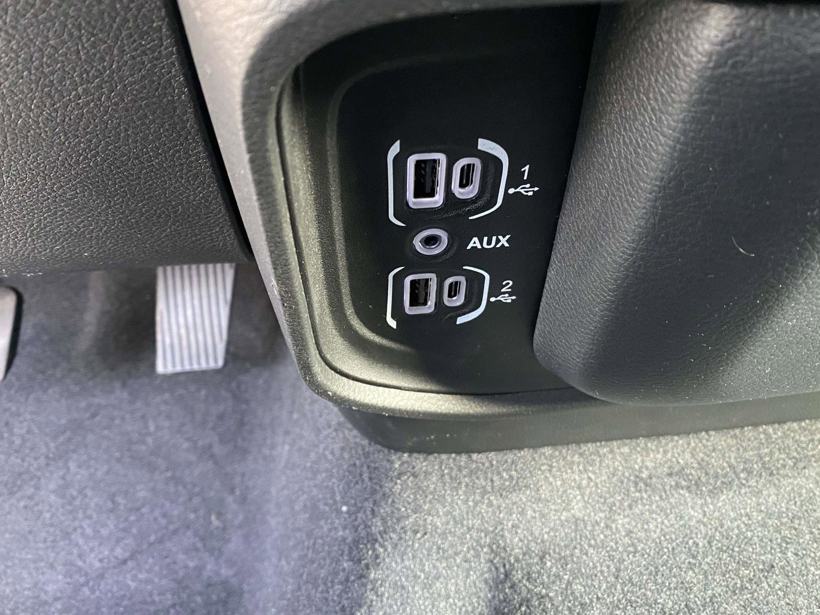 New 2026 RAM 1500 Express image 4