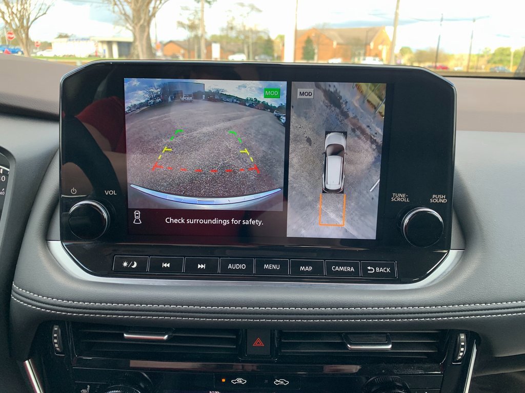 Used 2023 Nissan Rogue SL w/ SL Premium Package image 17