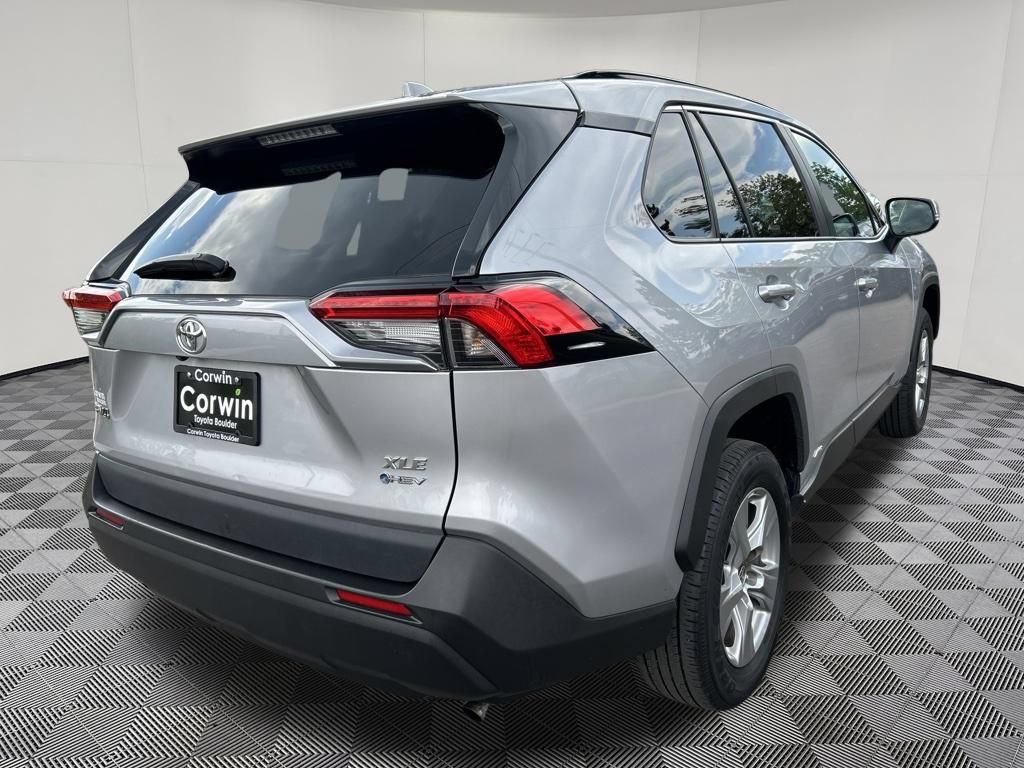 Used 2025 Toyota RAV4 XLE AWD/4WD image 7