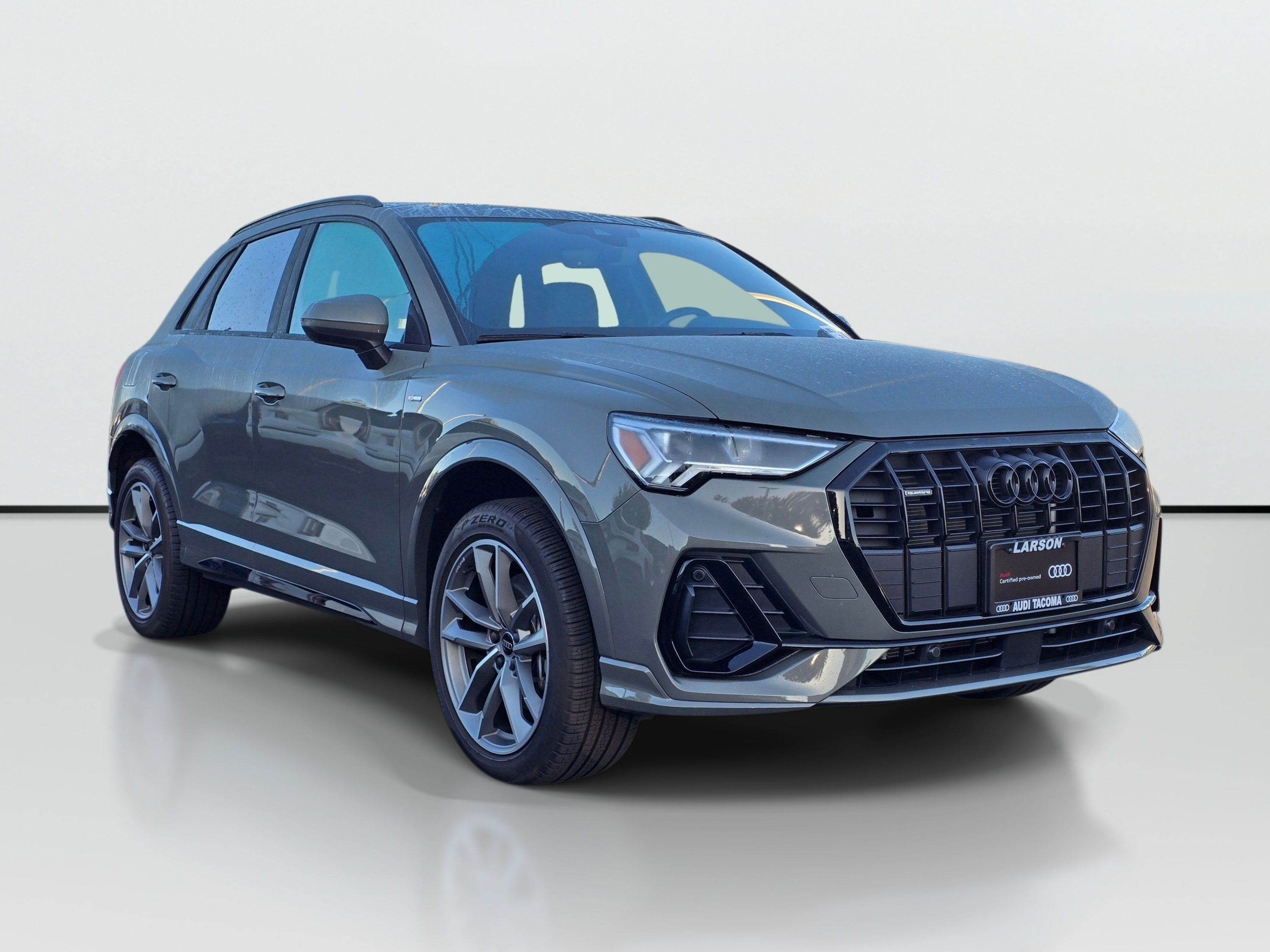 Certified 2025 Audi Q3 2.0T Premium AWD/4WD image 8