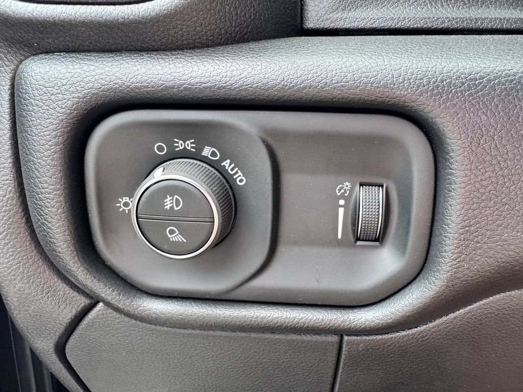 New 2026 RAM 5500 Tradesman AWD/4WD image 24