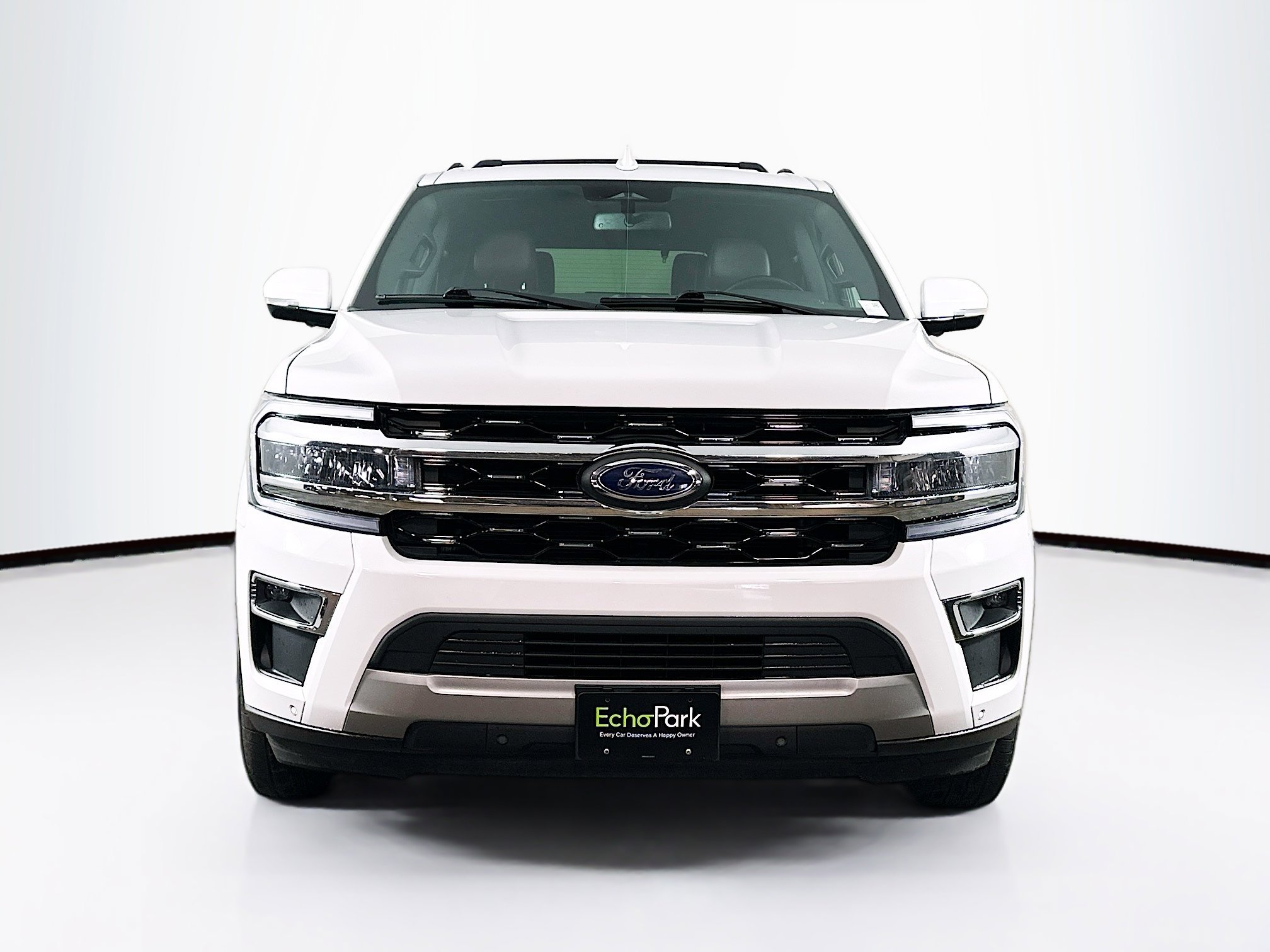 Used 2024 Ford Expedition Limited image 2