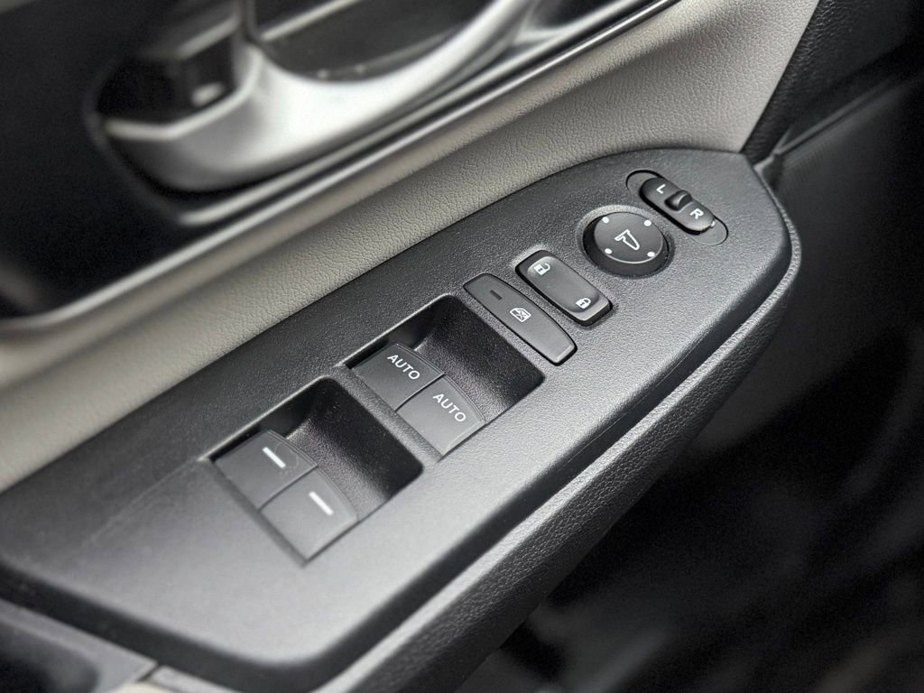 Used 2022 Honda CR-V EX-L image 16