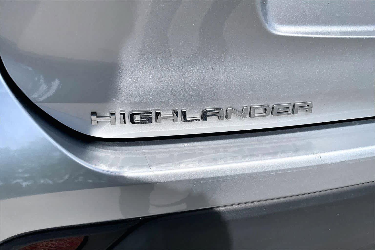 Used 2022 Toyota Highlander XLE image 10