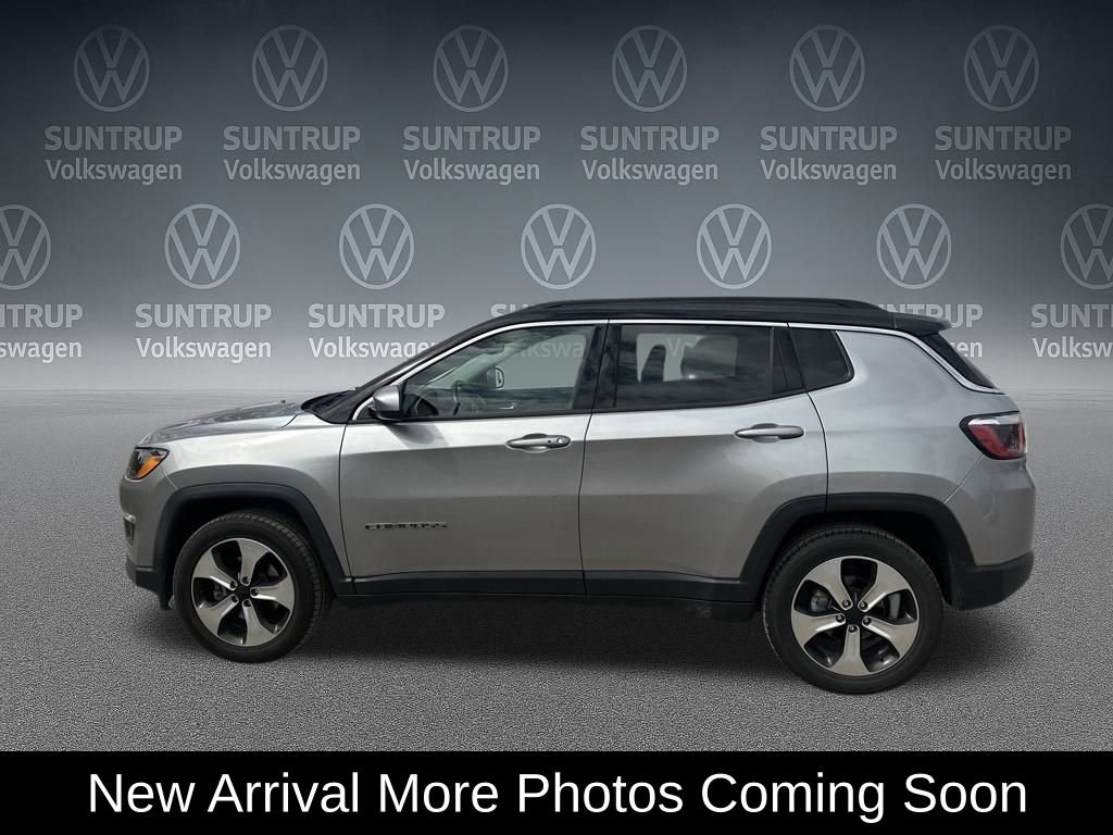Used 2018 Jeep Compass Latitude w/ Popular Equipment Group image 3