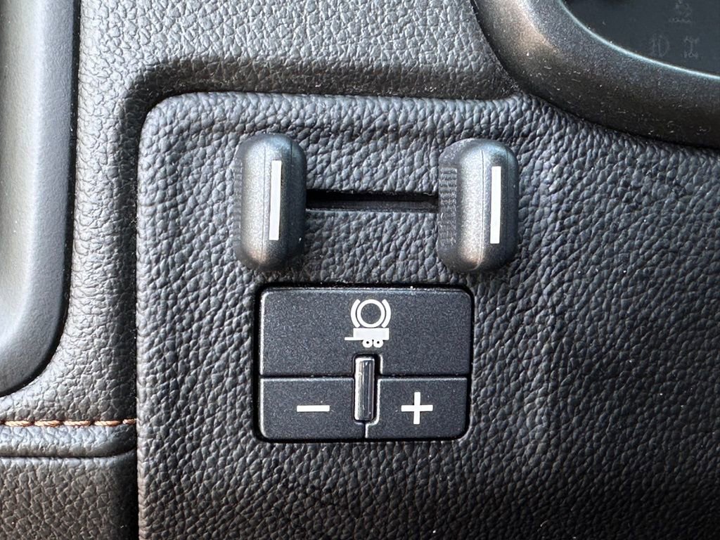 Used 2021 GMC Canyon AT4 w/ Driver Alert Package image 37