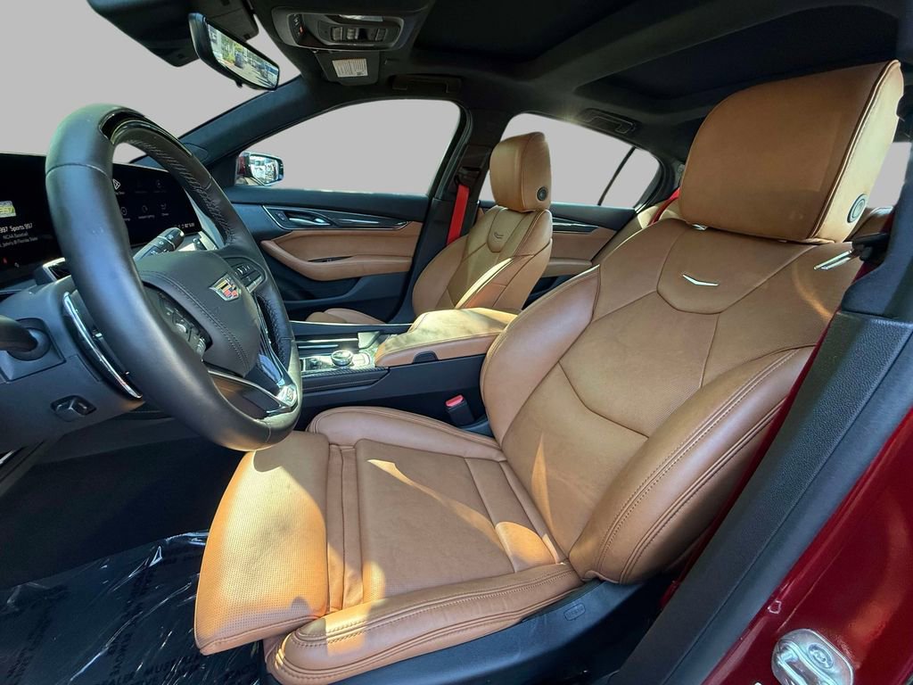 Used 2025 Cadillac CT5 V RWD image 2