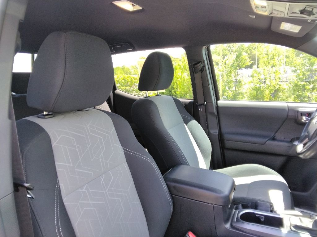 Used 2023 Toyota Tacoma TRD Off-Road AWD/4WD image 37