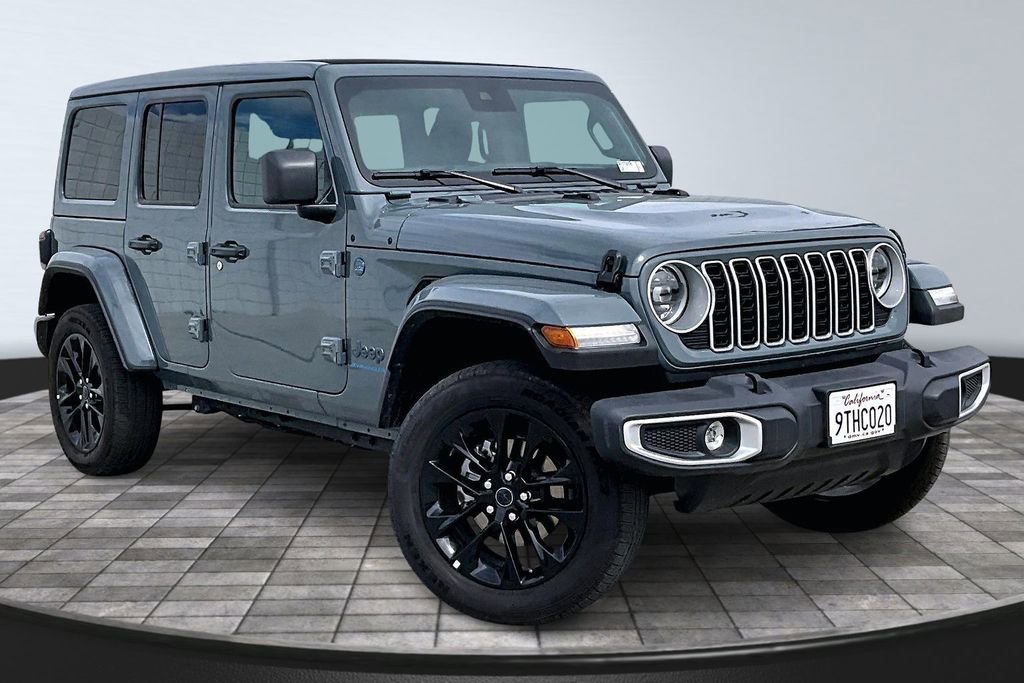 Certified 2025 Jeep Wrangler Unlimited Sahara w/ Safety Group image 37