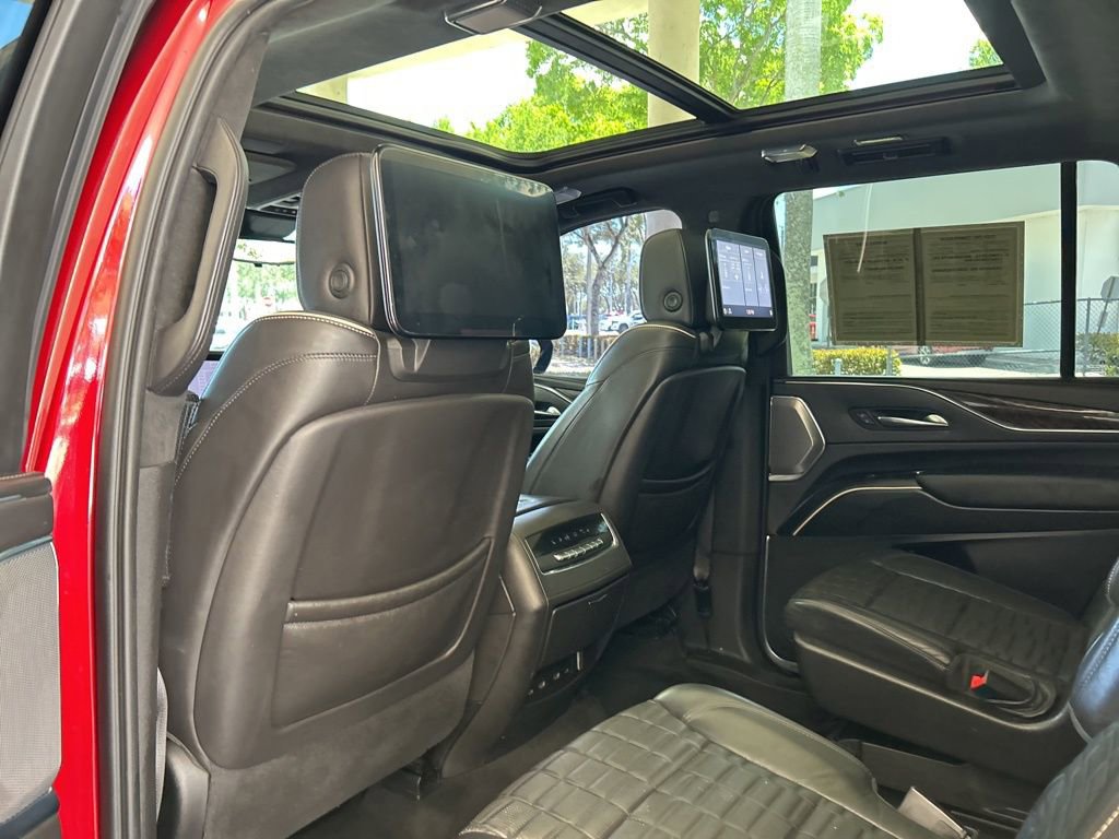 Used 2021 Cadillac Escalade Sport Platinum RWD image 48