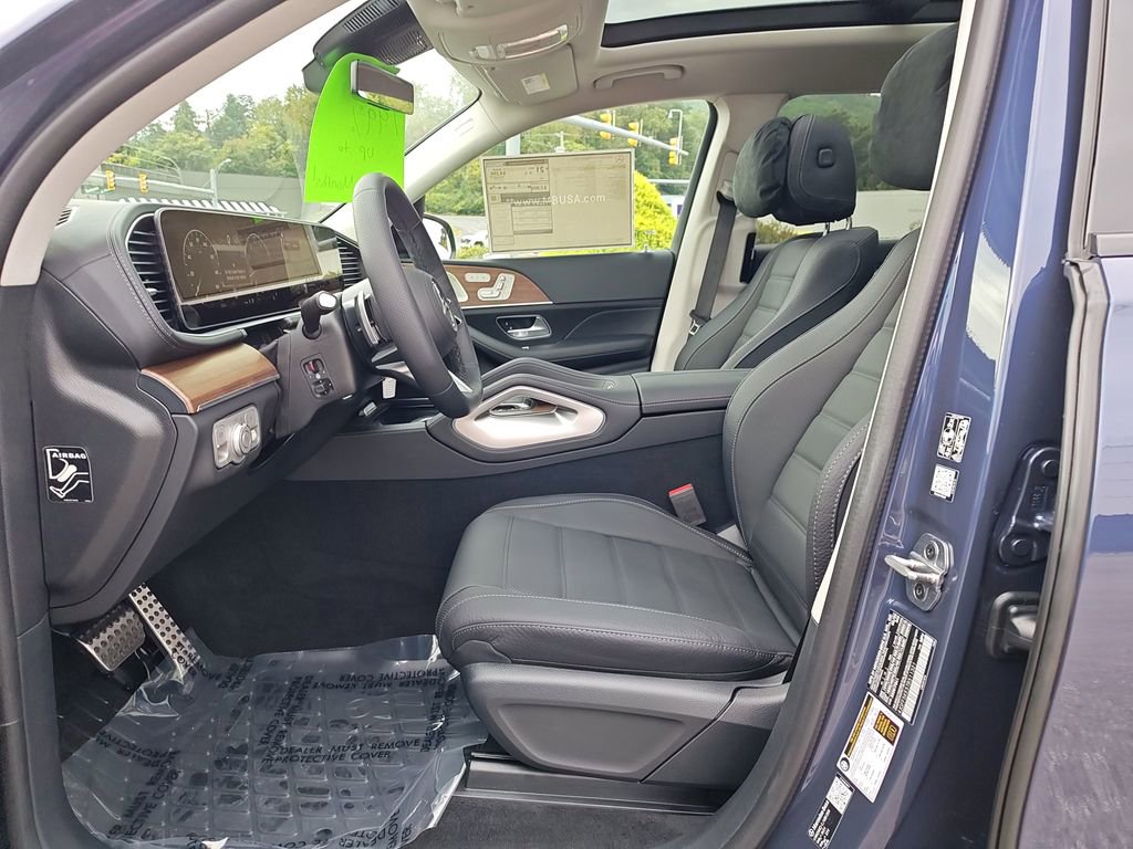 New 2026 Mercedes-Benz GLS 450 4MATIC image 13