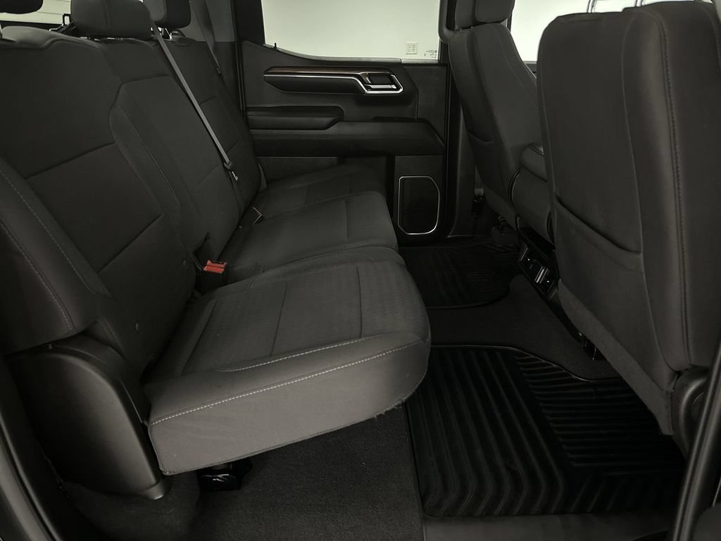 Used 2024 Chevrolet Silverado 1500 LT AWD/4WD image 22