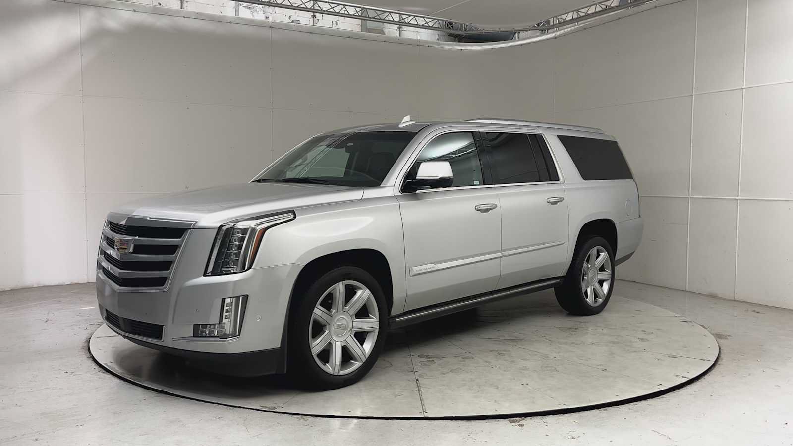 Used 2019 Cadillac Escalade ESV Premium Luxury AWD/4WD image 6