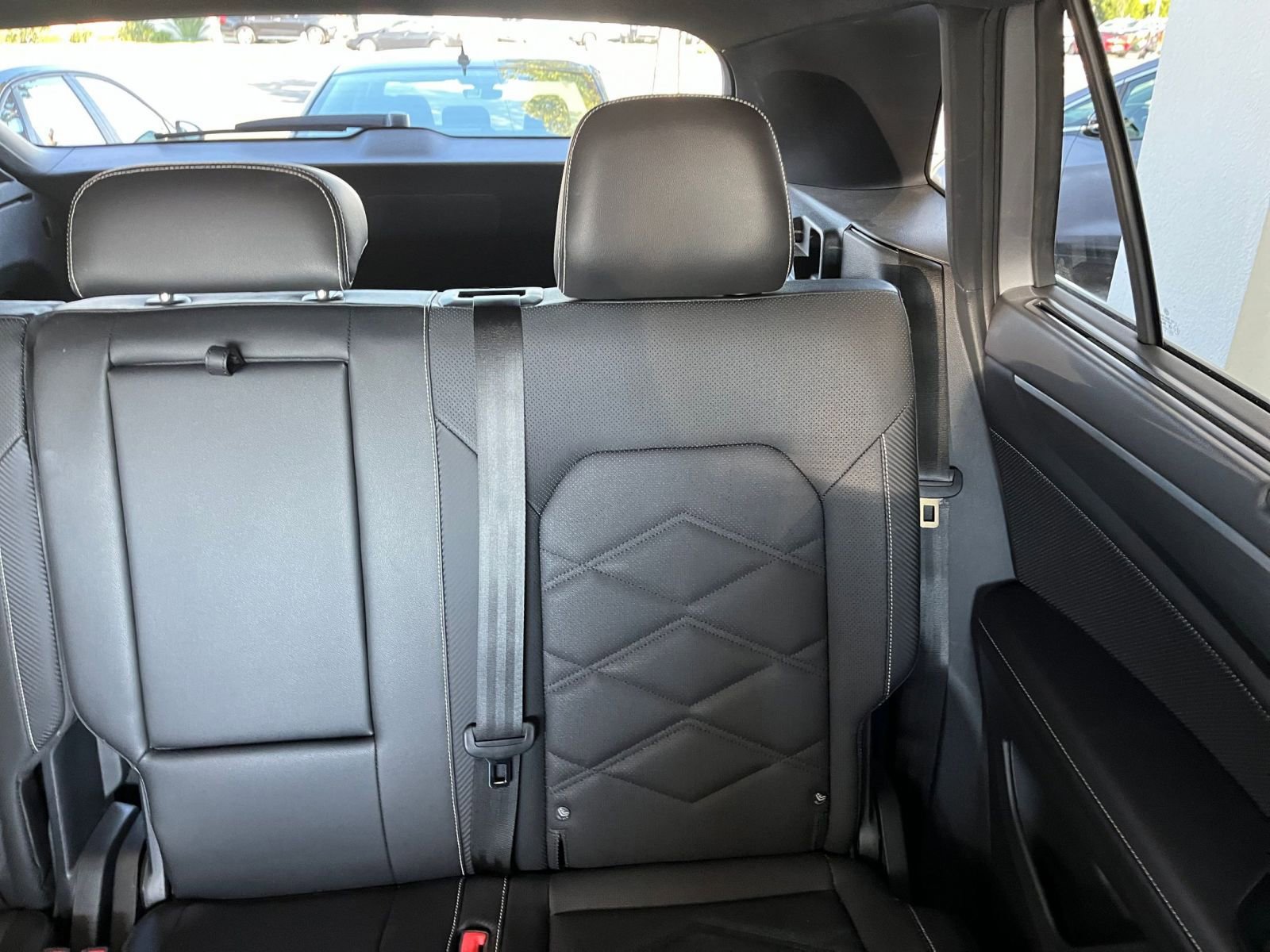 Used 2025 Volkswagen Atlas Cross Sport SE image 37