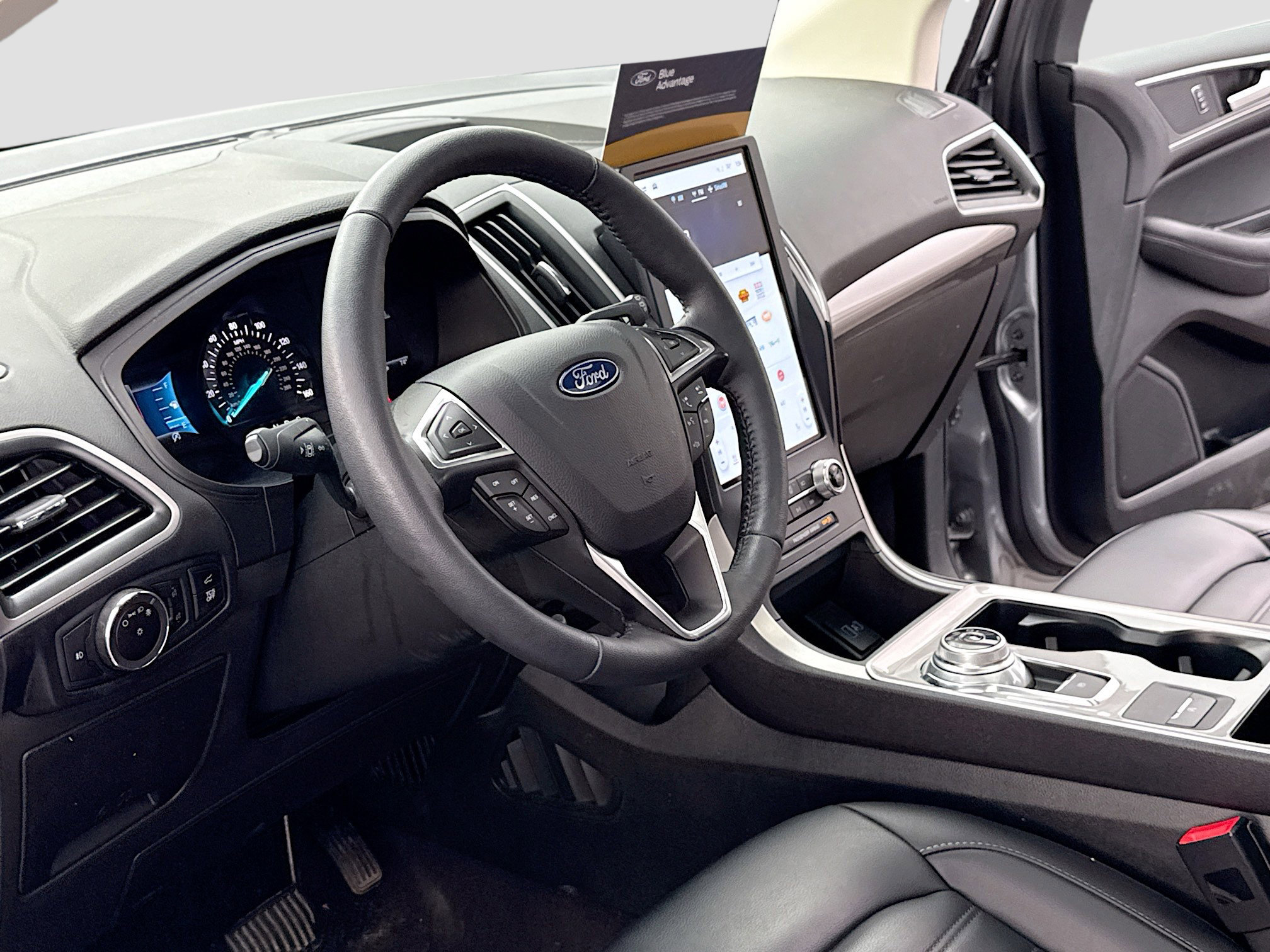 Certified 2024 Ford Edge SEL w/ Convenience Package image 4