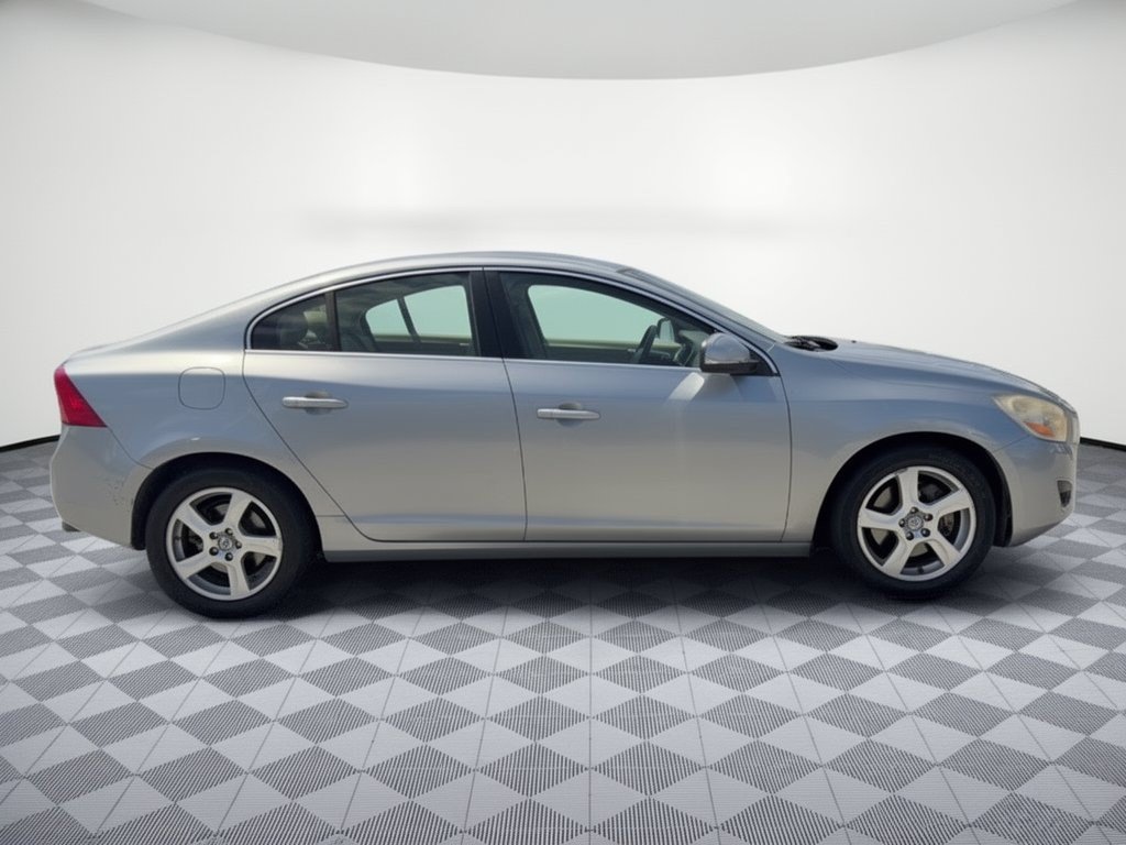 Used 2013 Volvo S60 T5 FWD image 8