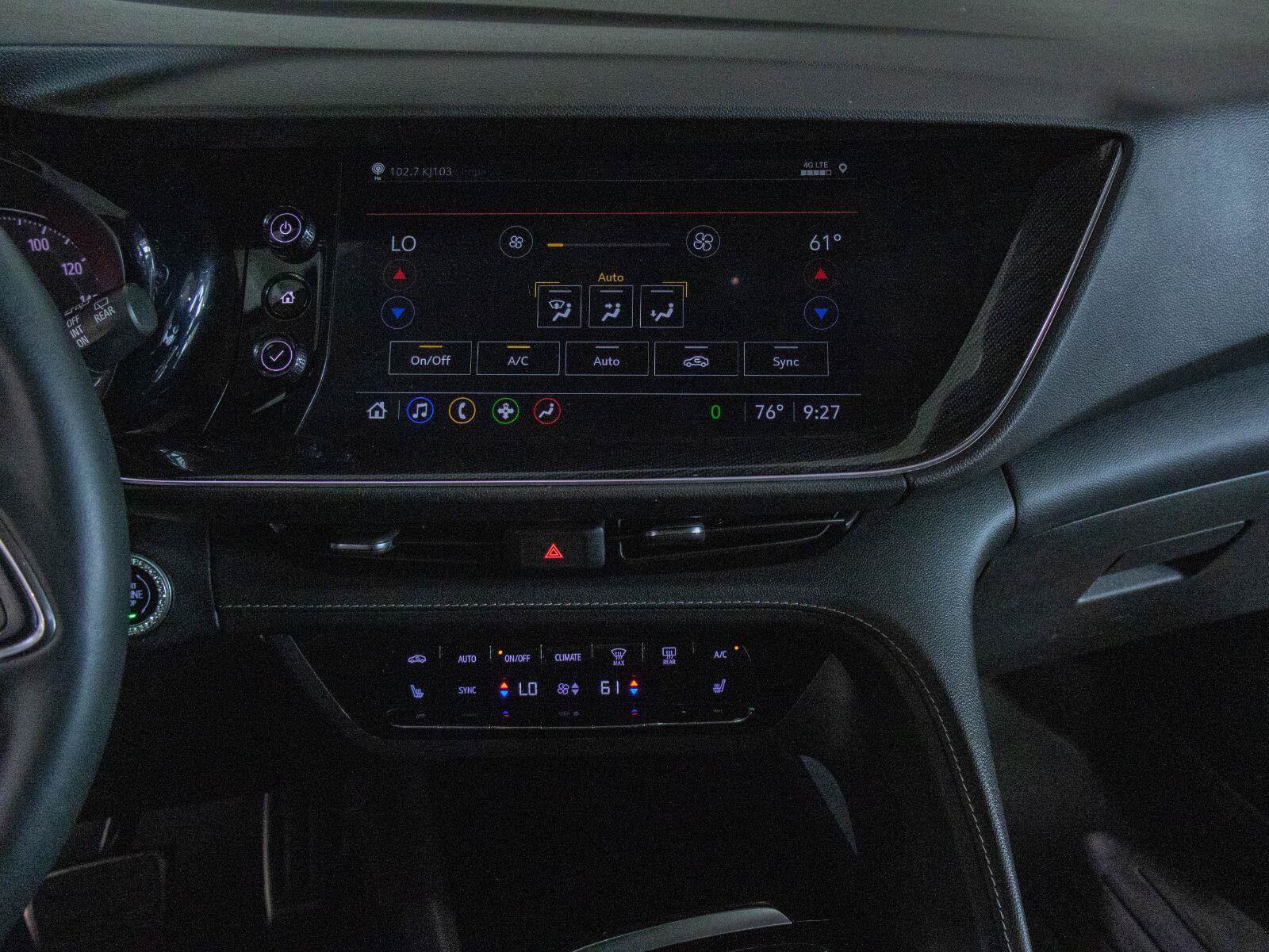 Used 2023 Buick Envision Essence w/ Sport Touring Package FWD image 4