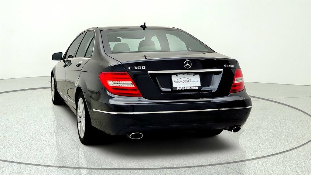 Used 2013 Mercedes-Benz C 300 4MATIC Sedan image 6