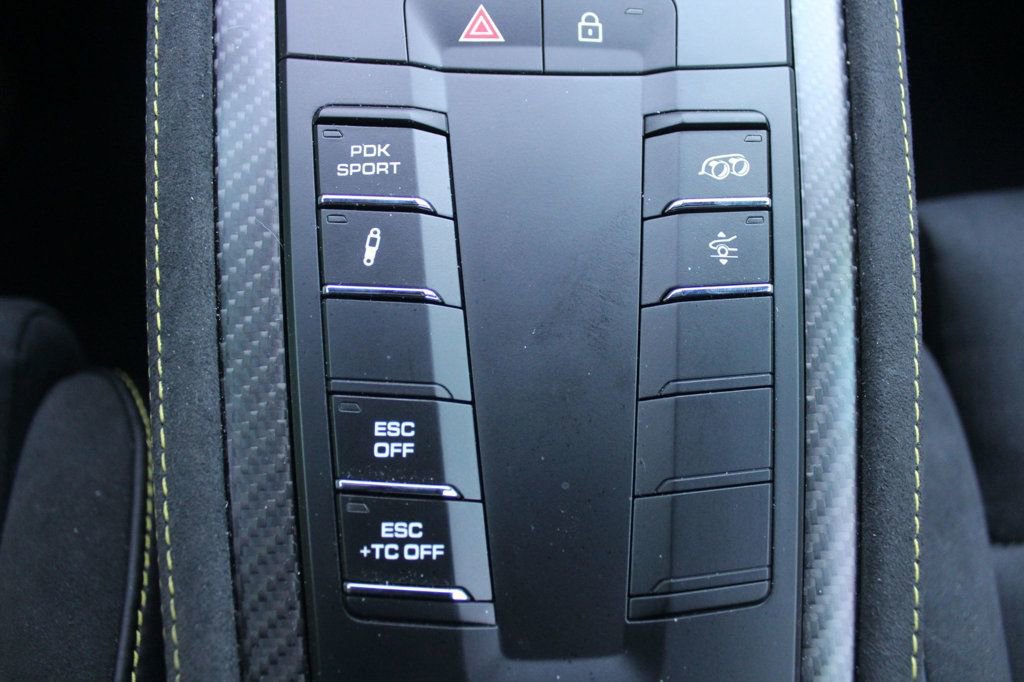 Used 2025 Porsche 718 Cayman GT4 RS image 11