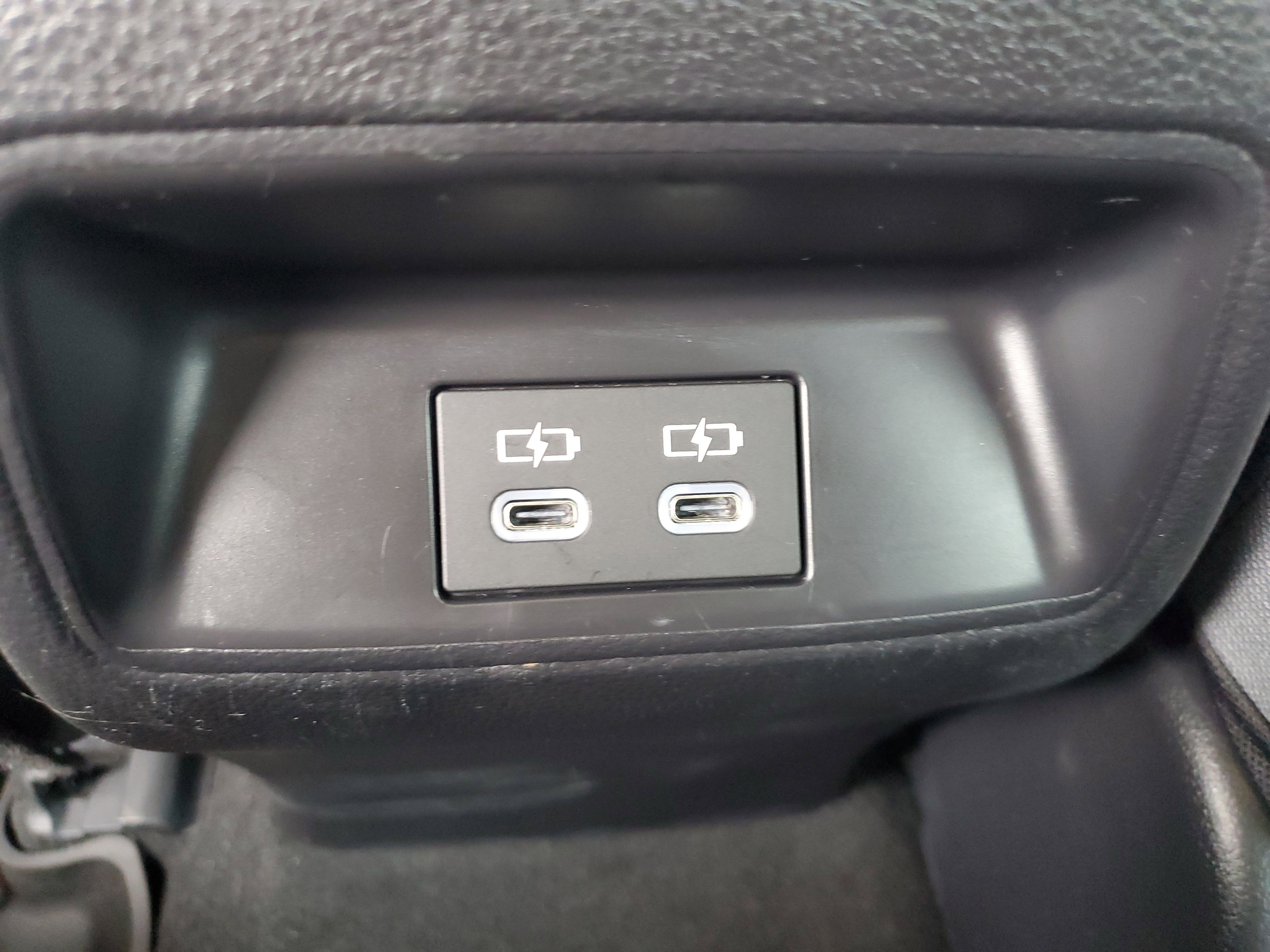 Used 2025 Toyota Corolla SE image 12