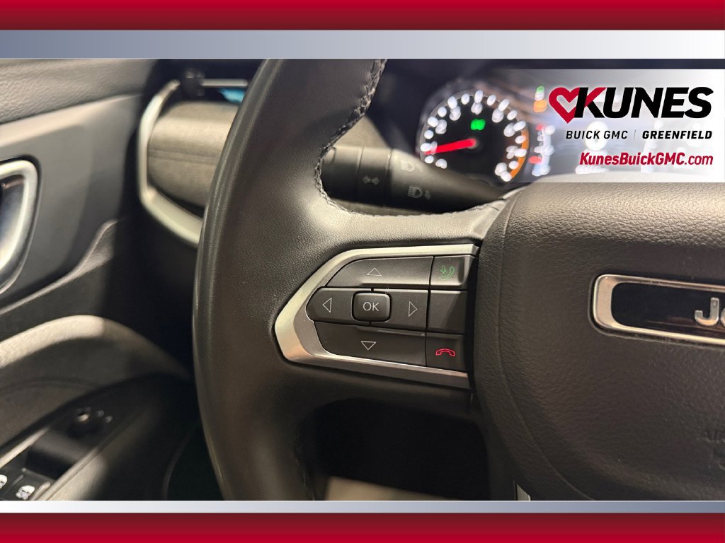 Used 2024 Jeep Compass Latitude AWD/4WD image 14