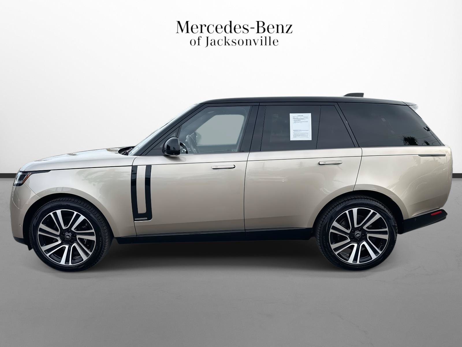 Used 2023 Land Rover Range Rover Autobiography AWD/4WD image 6