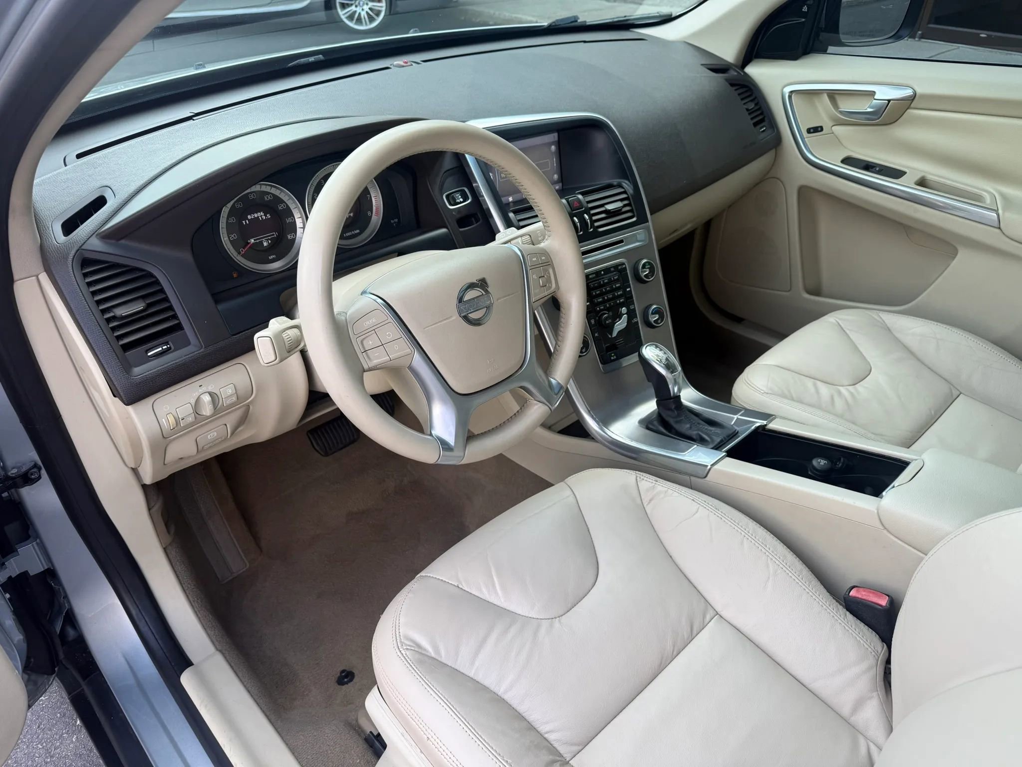 Used 2013 Volvo XC60 3.2 FWD image 13