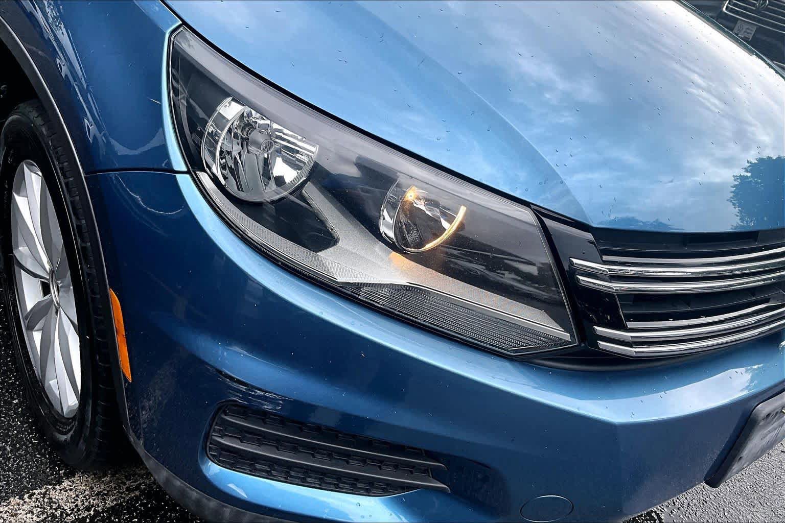 Used 2017 Volkswagen Tiguan Wolfsburg Edition FWD image 28