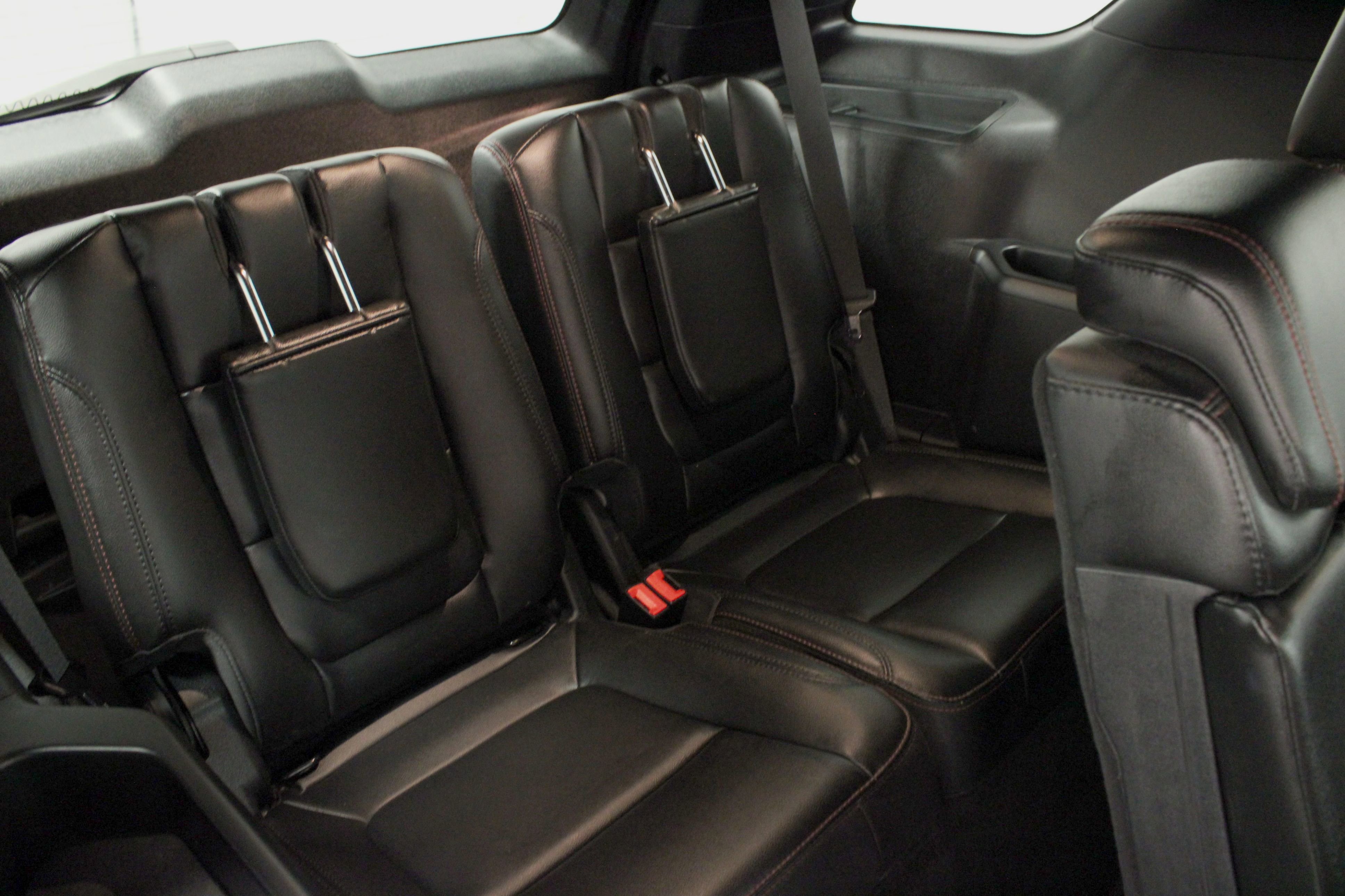 Used 2018 Ford Explorer Sport AWD/4WD image 19