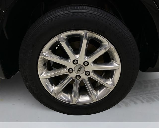 Used 2015 Lincoln MKX AWD w/ Equipment Group 102A image 16