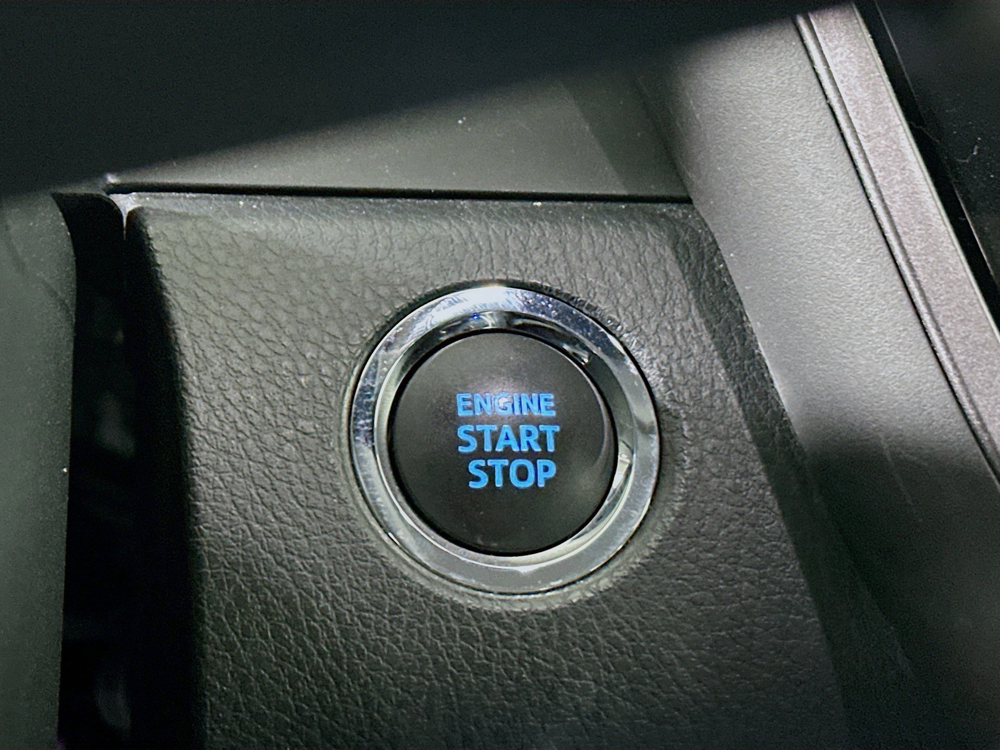 Used 2024 Toyota Camry LE w/ Convenience Package FWD image 18