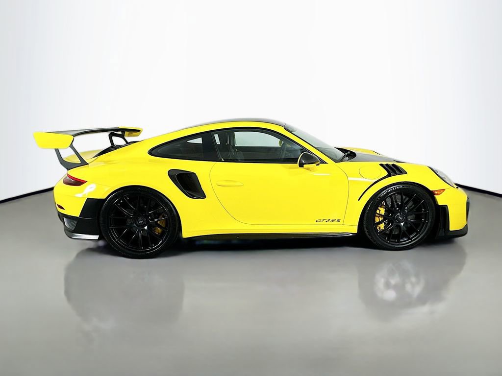 Used 2018 Porsche 911 GT2 RS image 8