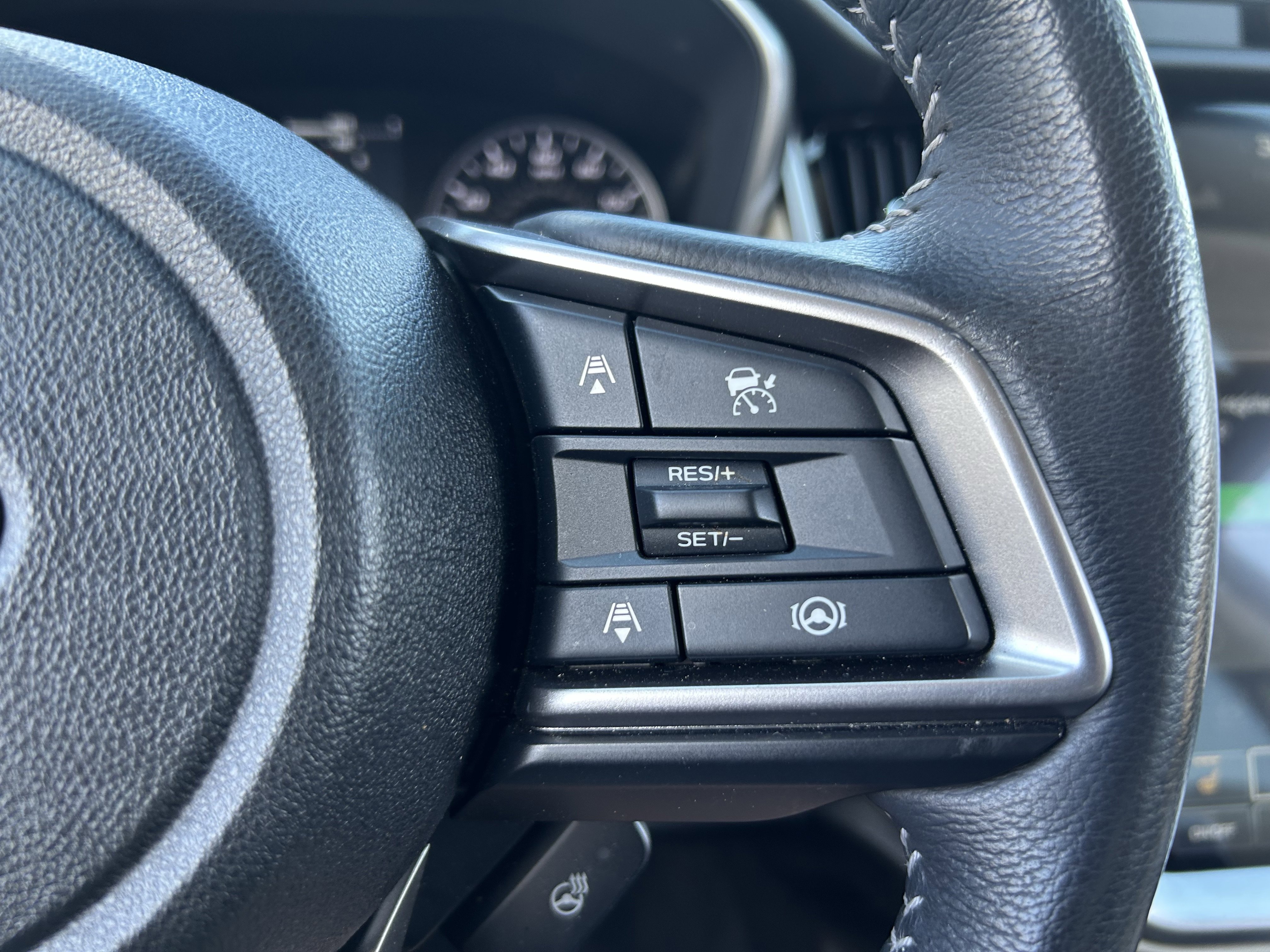 Used 2023 Subaru Outback Limited image 17