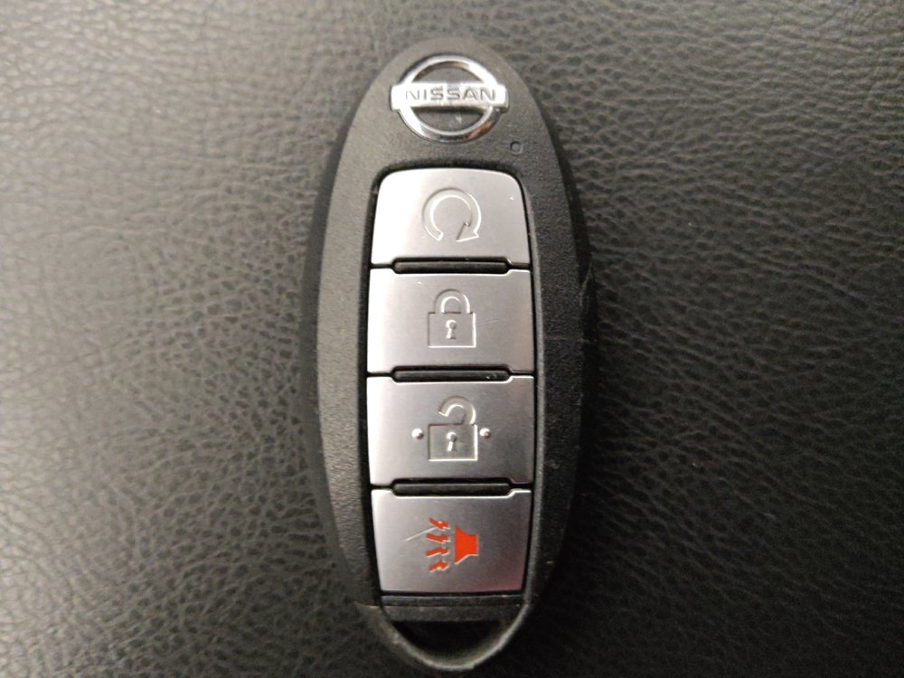 Used 2019 Nissan Pathfinder SV FWD image 32