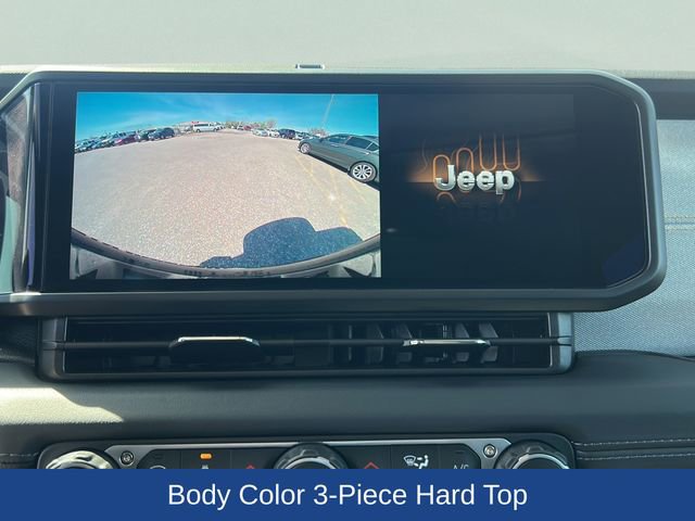 Used 2025 Jeep Wrangler Unlimited Sahara w/ Safety Group image 11