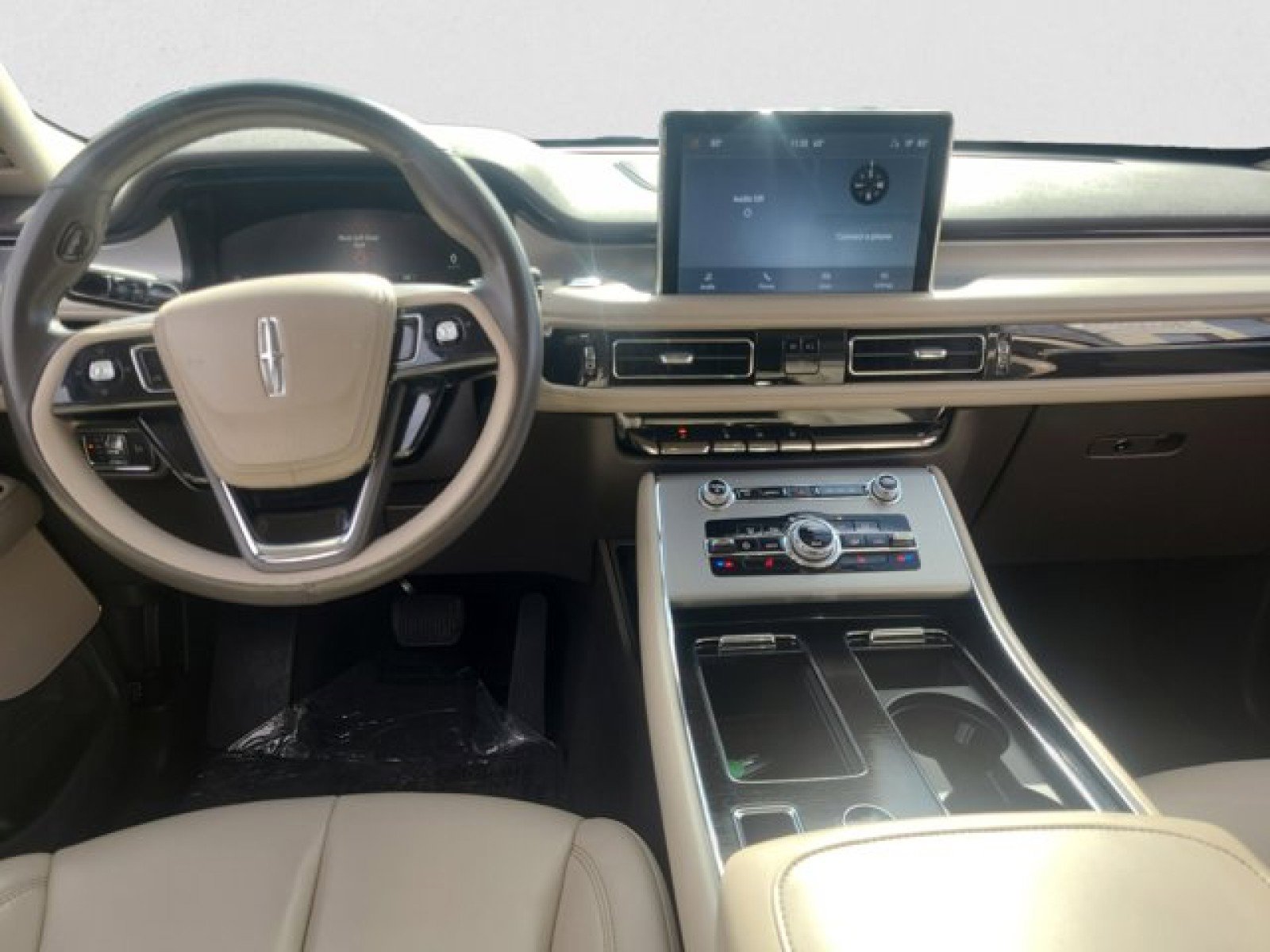 Used 2021 Lincoln Aviator AWD w/ Class IV Trailer Tow Package image 13