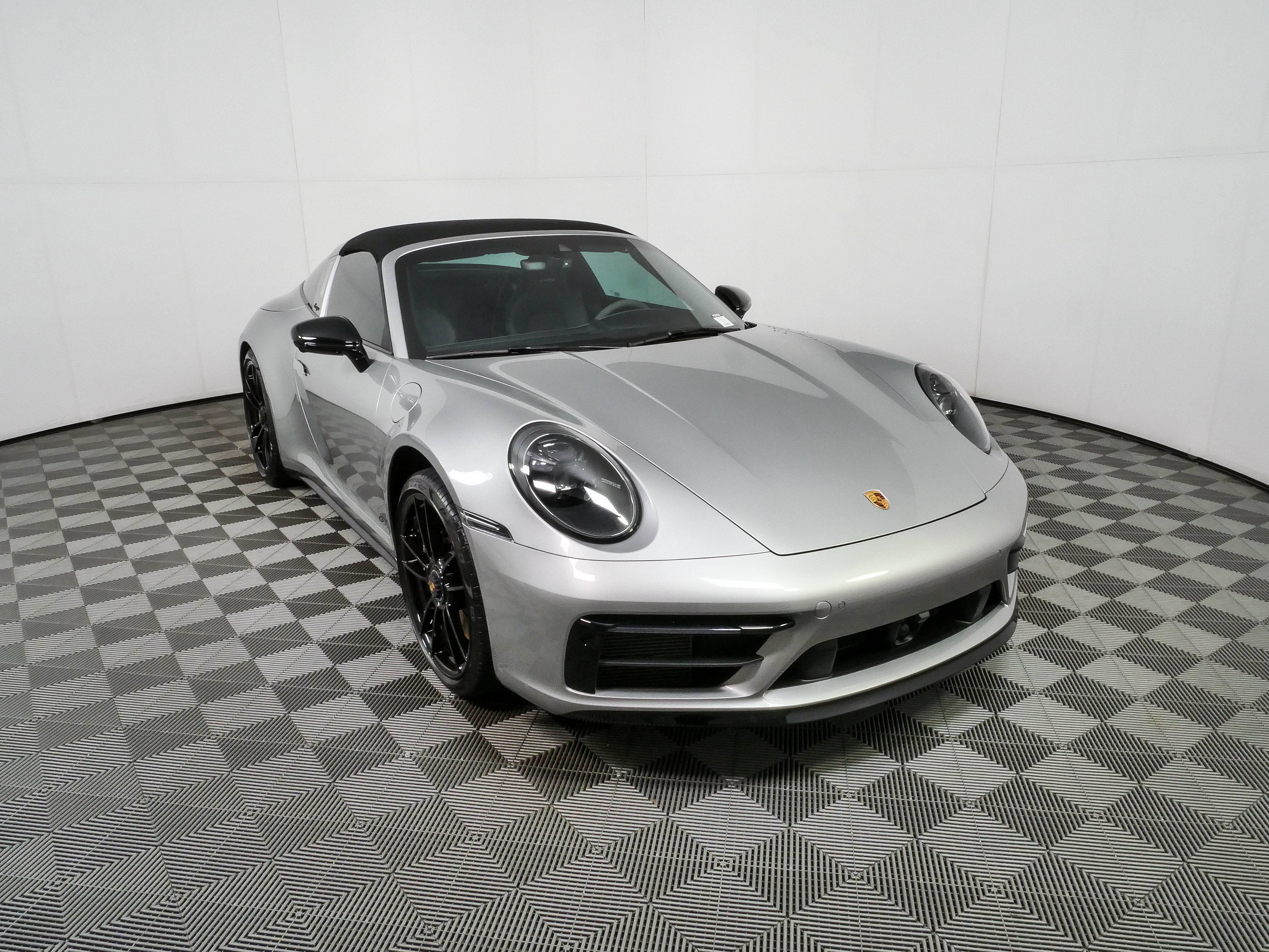 Certified 2024 Porsche 911 Targa 4 GTS w/ Premium Package AWD/4WD image 26