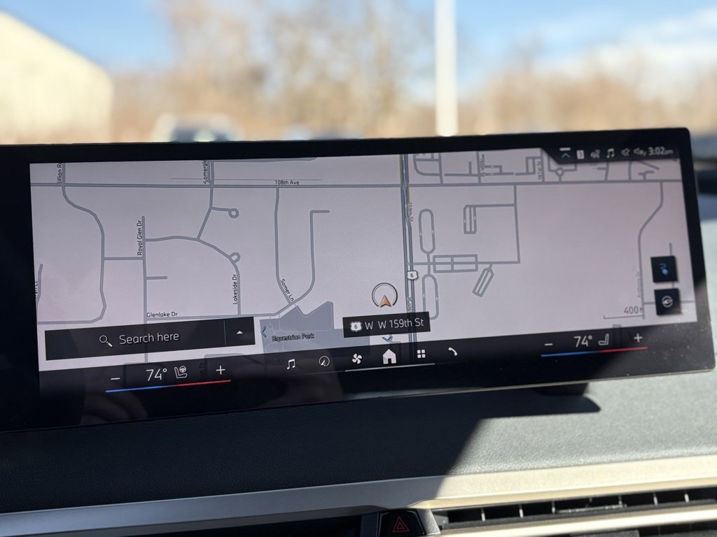 Used 2025 BMW iX xDrive50 w/ Sport Package image 9