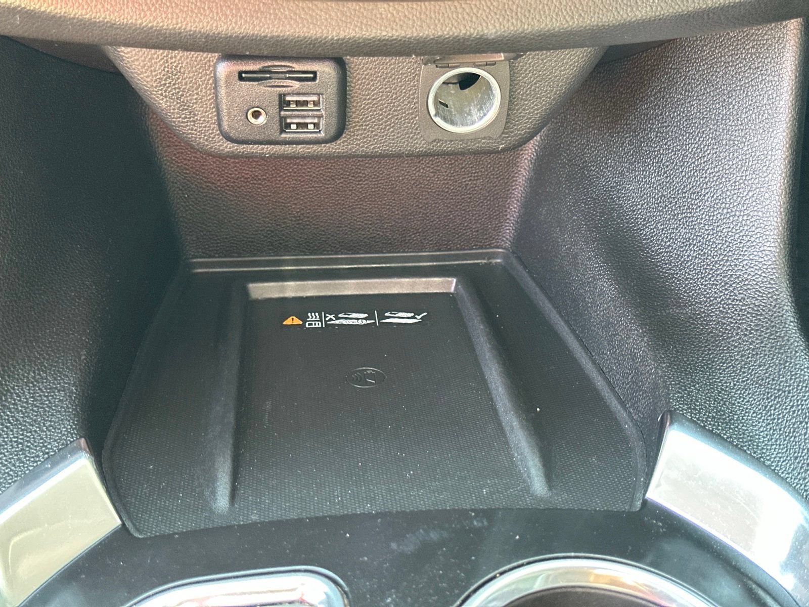 Used 2020 Chevrolet Traverse Premier w/ Redline Edition AWD/4WD image 27