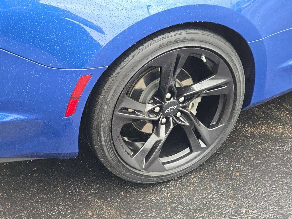 Certified 2023 Chevrolet Camaro LT RWD image 10