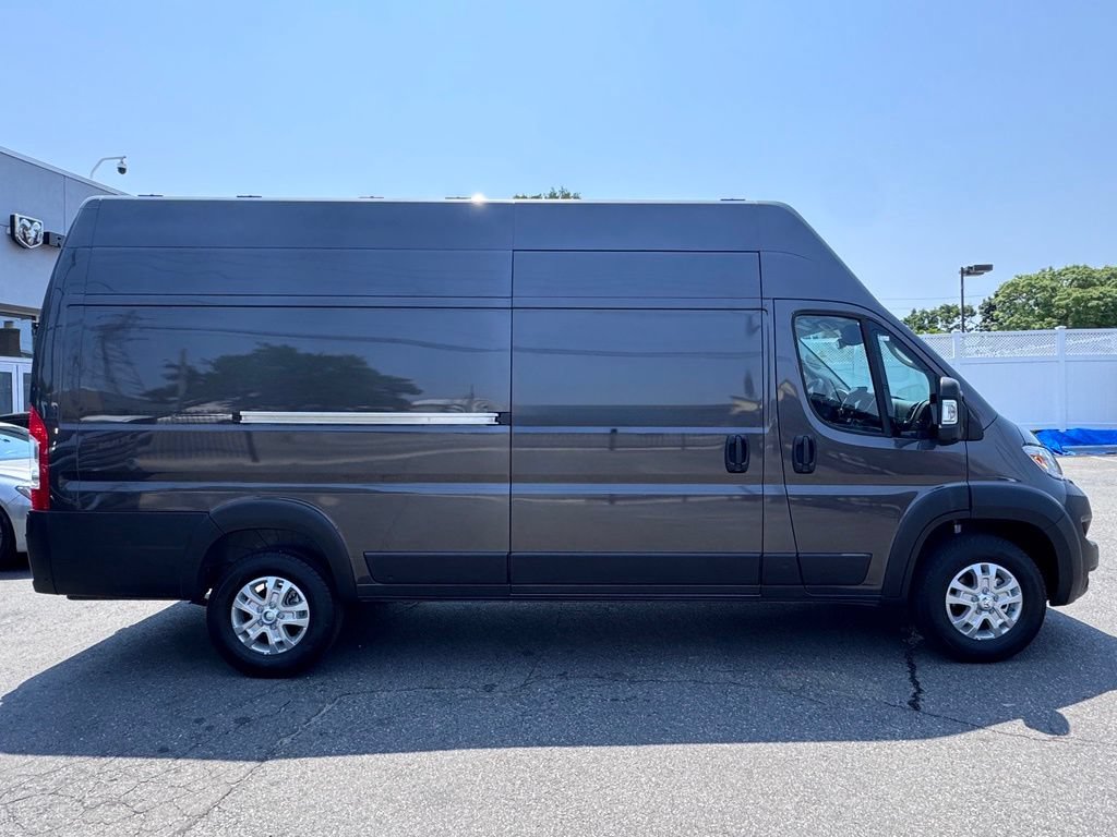 Used 2026 RAM ProMaster 3500 w/ Quick Order Package 22G SLT FWD image 9