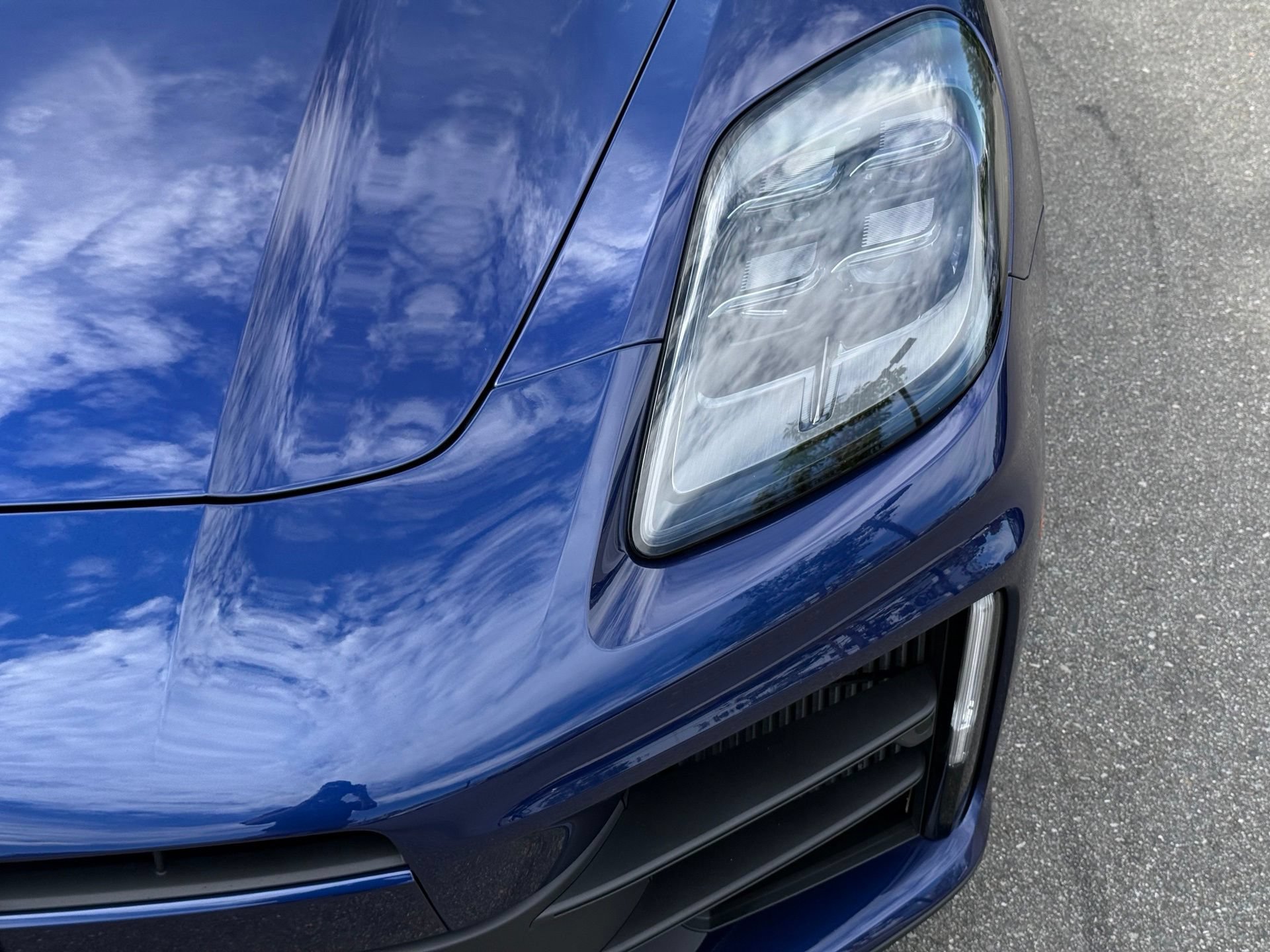 Used 2026 Porsche Panamera image 11