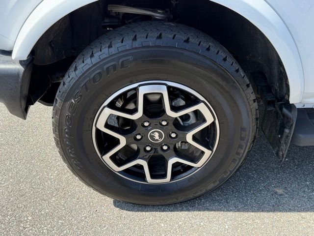 Used 2023 Ford Bronco Outer Banks image 10