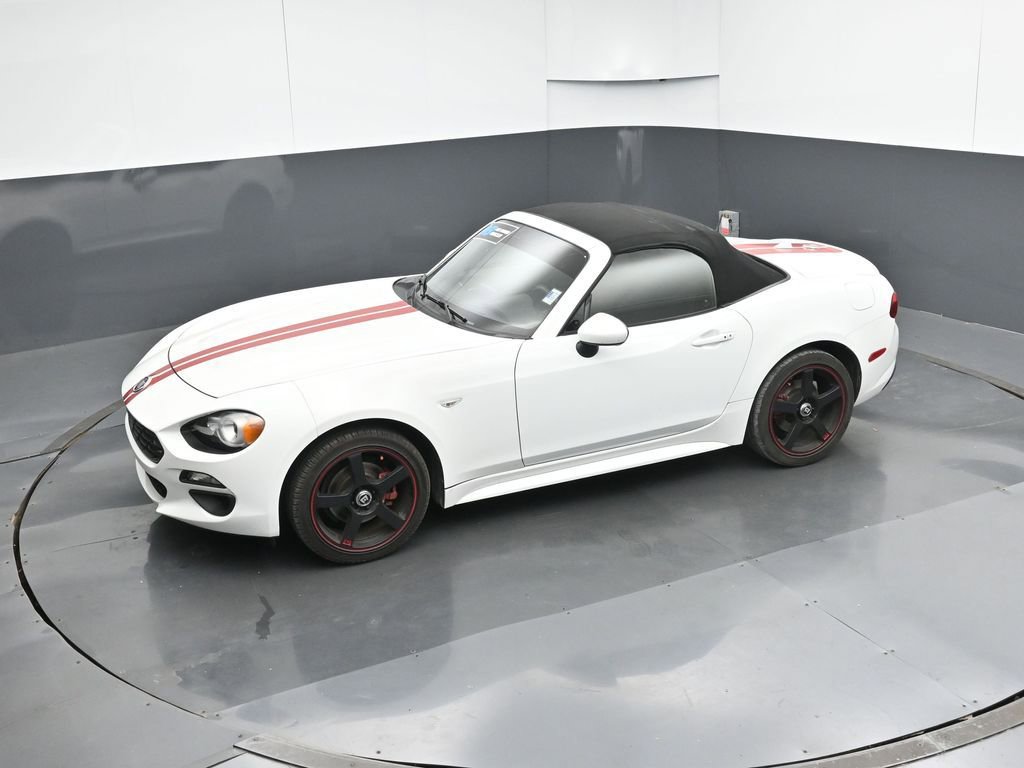 Used 2019 FIAT 124 Spider Classica w/ Technology Group image 45