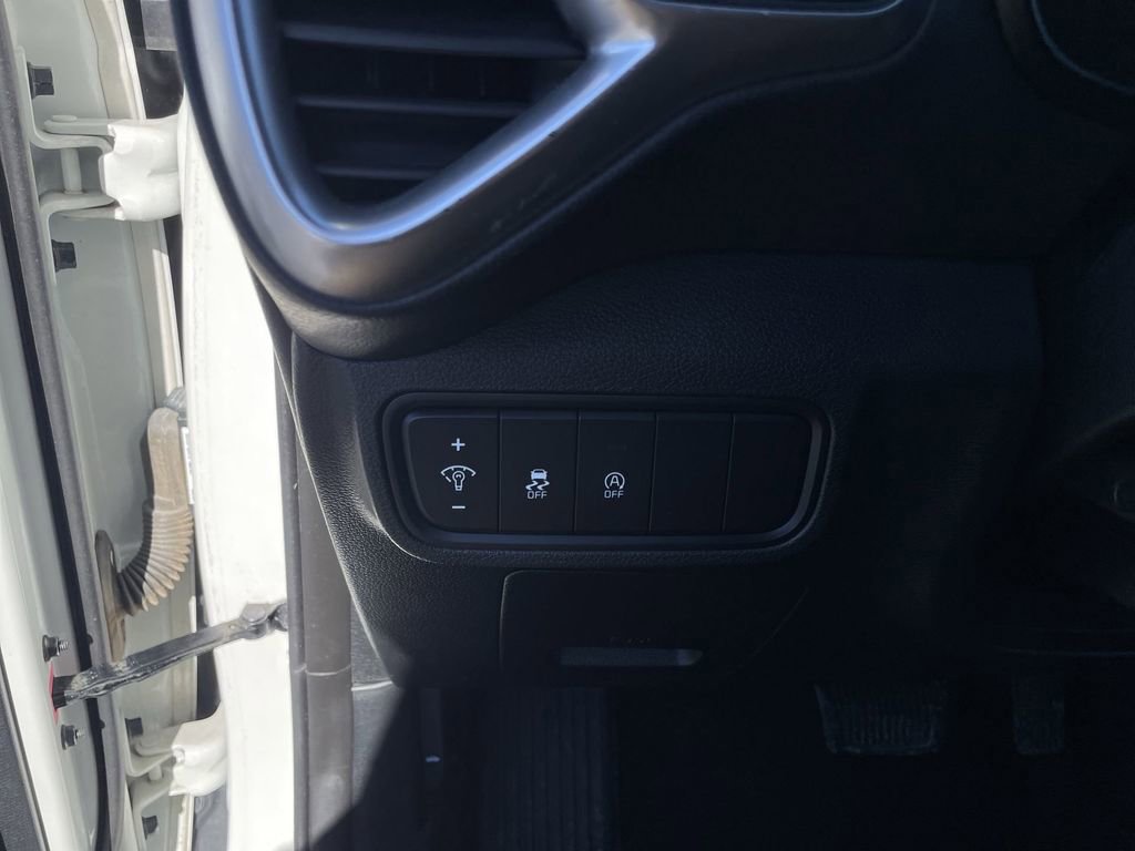 Certified 2023 Kia Soul LX w/ Option Group 015 FWD image 17