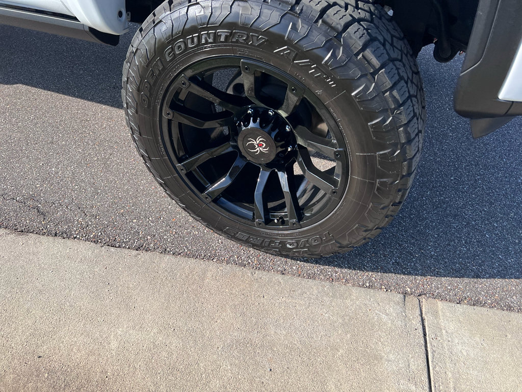 Used 2025 GMC Sierra 2500 AT4 w/ AT4 Premium Plus Package image 8