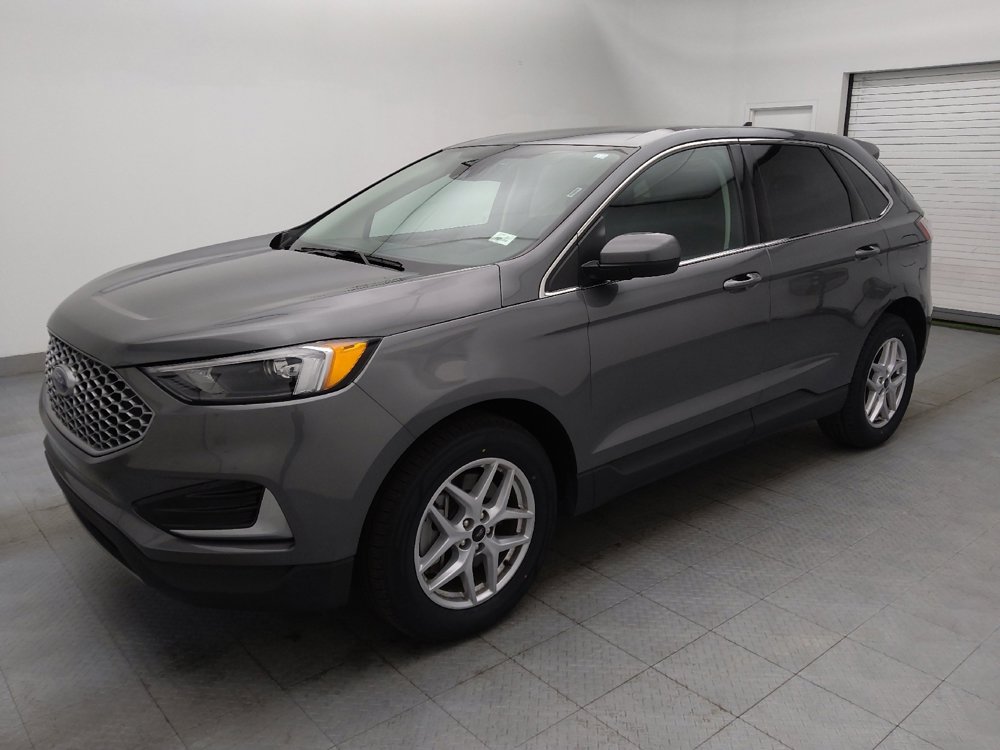 Used 2024 Ford Edge SEL image 2